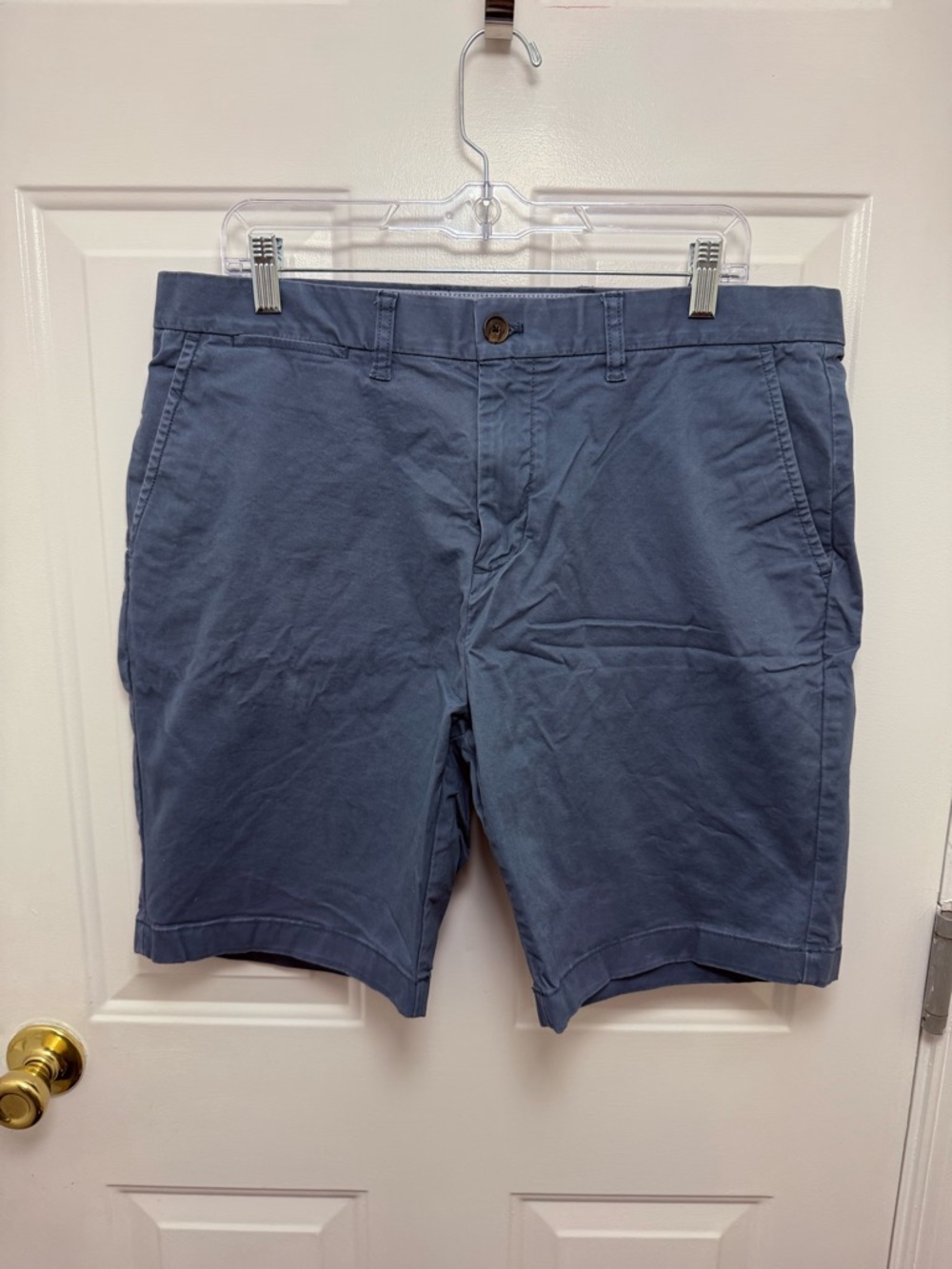 Tommy Hilfiger Men's Navy Blue Chino Shorts, Size 36, Flat Front, Preppy Casual - Picture 1 of 4